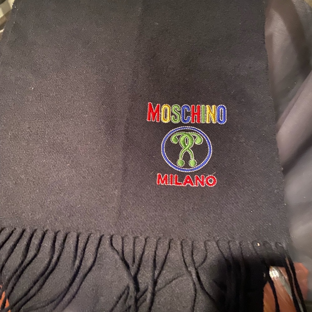Milano MOSCHINO scarf super soft unisex NEW